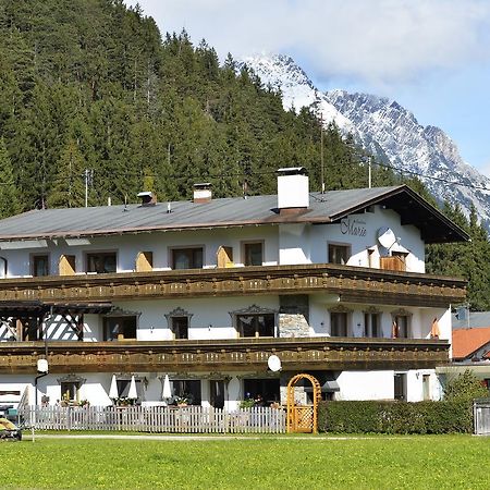 Pension Und Apartments Landhaus Marie 로이타쉬 외부 사진