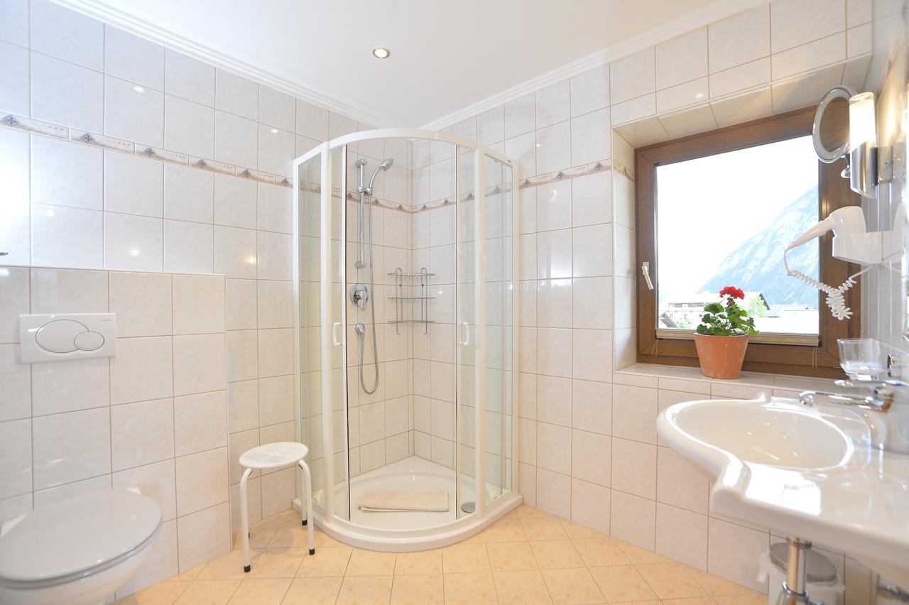 Pension Und Apartments Landhaus Marie 로이타쉬 외부 사진
